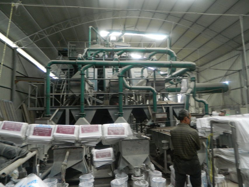 篩分機裝袋現場 篩分機裝袋現場